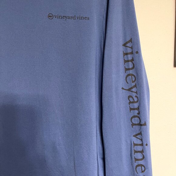 Vineyard Vines Men’s Performance Graphic Logo Long Sleeve Shirt Blue Size M - Picture 2 of 8